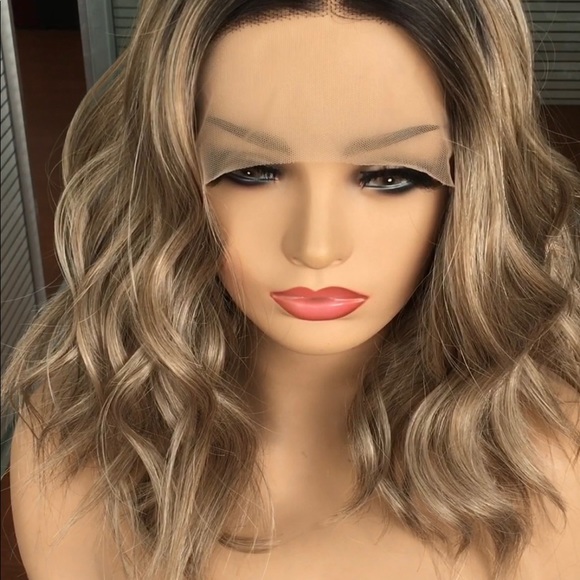 Black and ombré gold synthetic wig for women , cosplay , drag Queen - Picture 3 of 5
